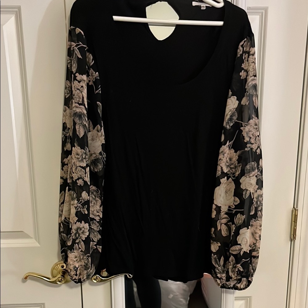 Maurices Black Top W/ Floral Sheer Sleeves Plus Size 2X Shirt